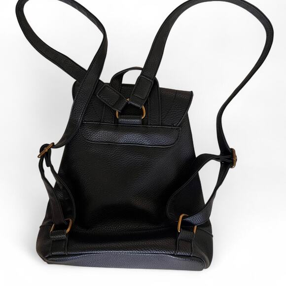 G.H. Bass & Co. Black Pebbled Leather Backpack Made in USA everyday essential - Picture 4 of 8